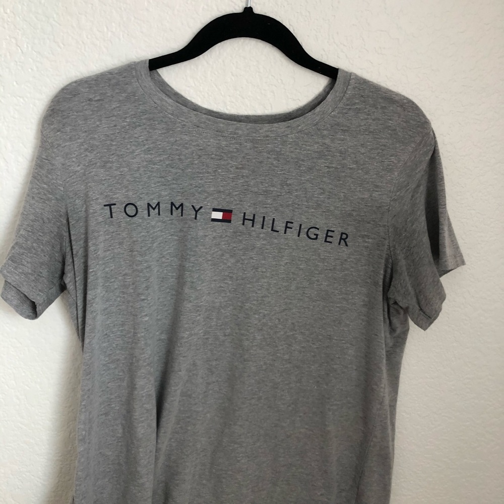 Tommy Hilfiger gray top
